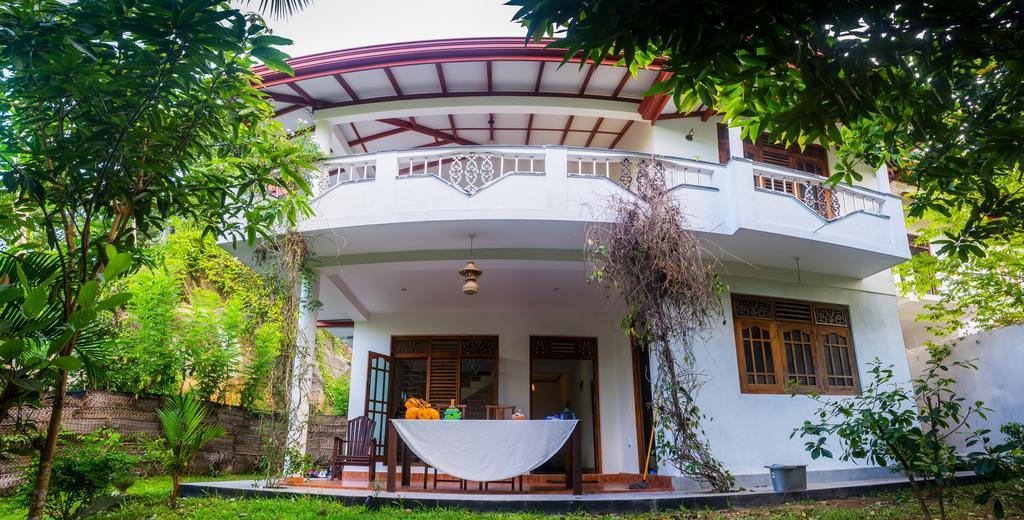 Summer Valley Boutique Villa Unawatuna Bagian luar foto