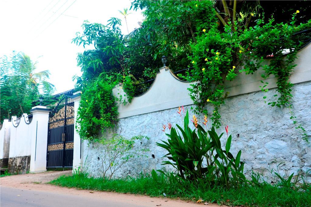 Summer Valley Boutique Villa Unawatuna Bagian luar foto